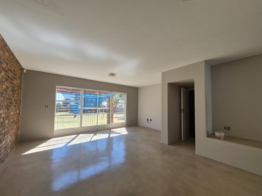 3 Bedroom Property for Sale in Vaalpark Free State